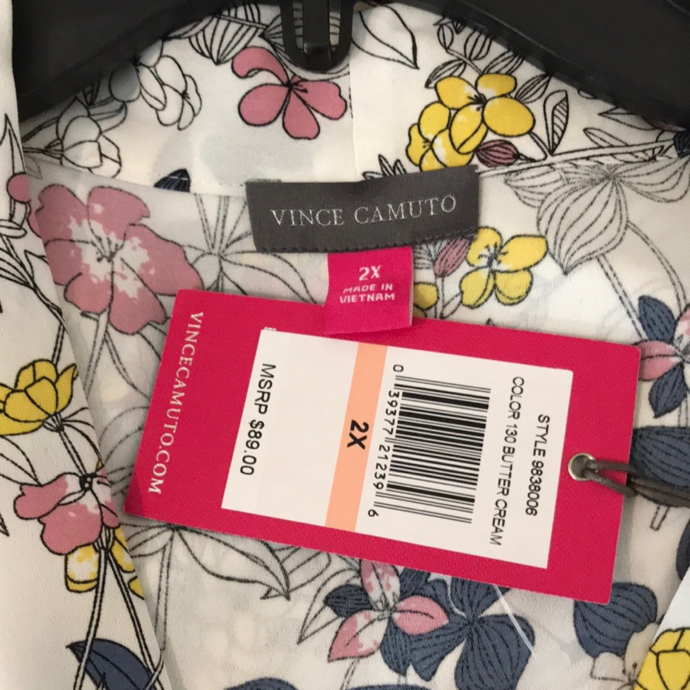 1 Left Vince Camuto Sleeveless Floral Blouse White - Picture 6 of 8